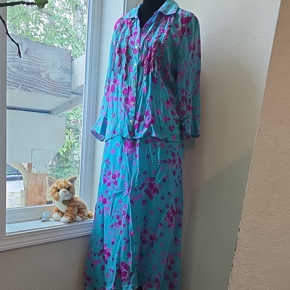 Johnny Was, Floral Blue and Pink Two-Piece Outfit.  Silk Set.